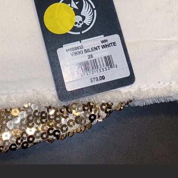 NWT Affliction Vikki Short in Silent White - Picture 7 of 13